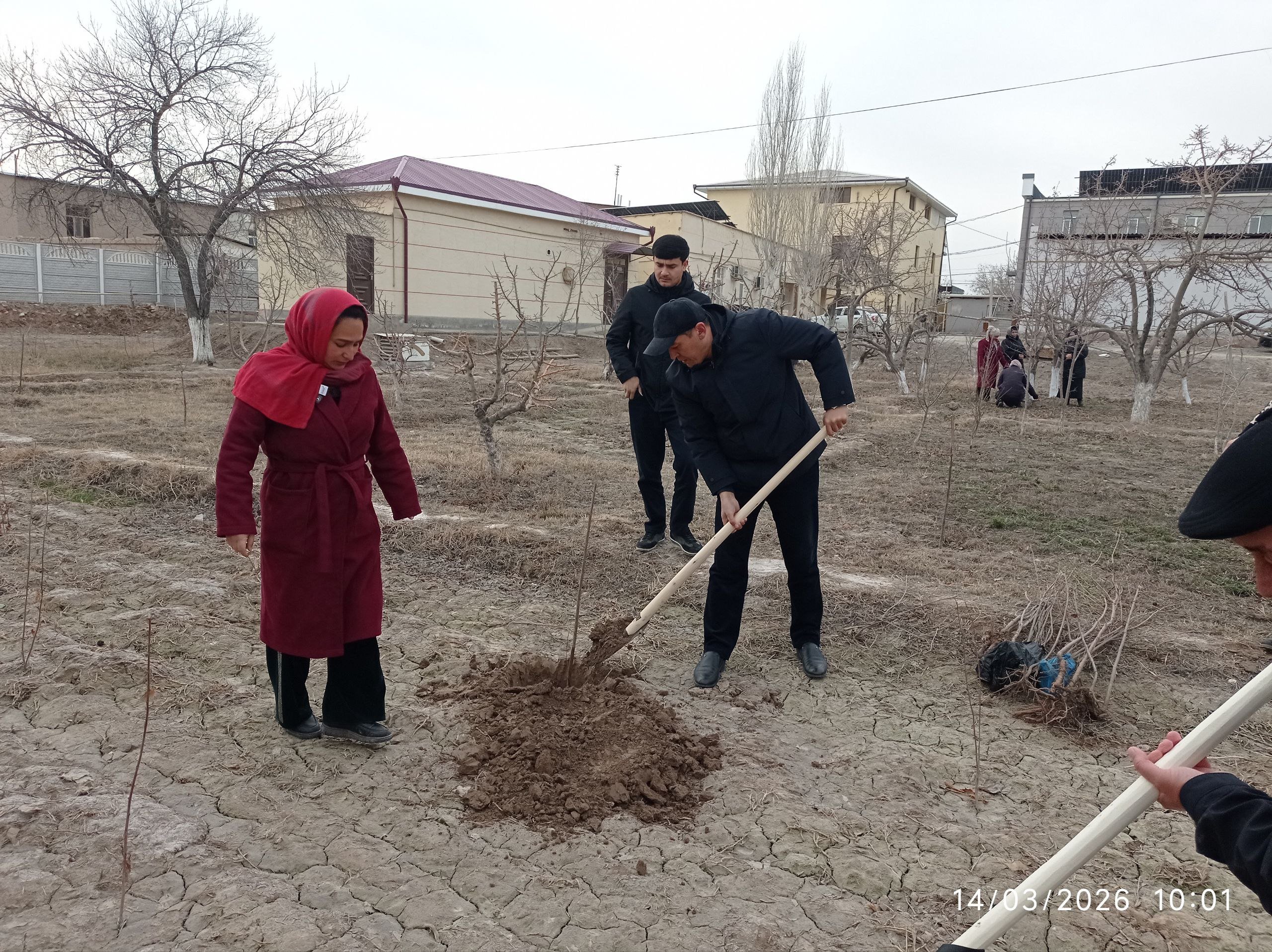 Umumxalq xayriya hashari oʻtkazilmoqda!